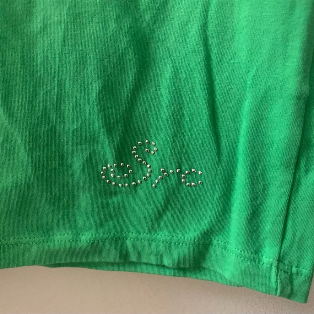 🤩 Beautiful Green Stretchable Top ! - Picture 5 of 6